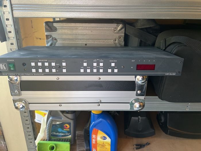 4x4 uxga matrix