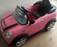 Pink Mini Cooper S Ride On Car
