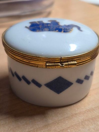 Vintage Limoges Castel Porcelain Pill Box