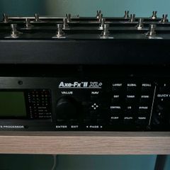 Fractal Audio Axe-Fx II XL+ + MFC-101
