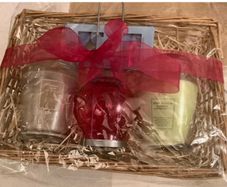 Candle Hamper