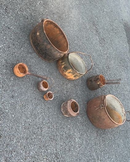cast iron pots