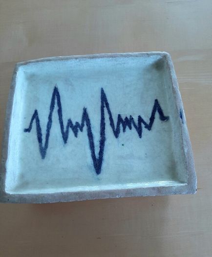 Ceramic pottery dish