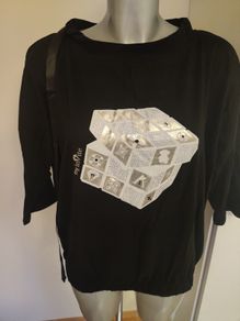 Brand new fancy loose fit top size UK14/16 EU42/44 Postage included