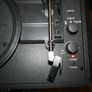 Akai A60011N Bluetooth Vinyl Turntable with Built-In Rechargeable Battery, 2 x 5 W Stereo Speakers, 3.5 mm AUX Jack, RCA Output, 3 Hours Playtime, Briefcase Style with Faux Leather Case, Black Image 3