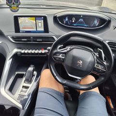 Peugeot 5008 allure 7 Seater  8 Speed Automatic  Excellent Condition new nct for 2y new tires