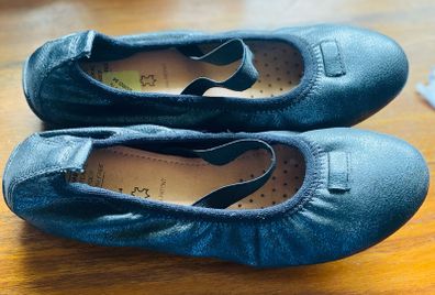 Girls shoes: black Leather ballet Flat Geox