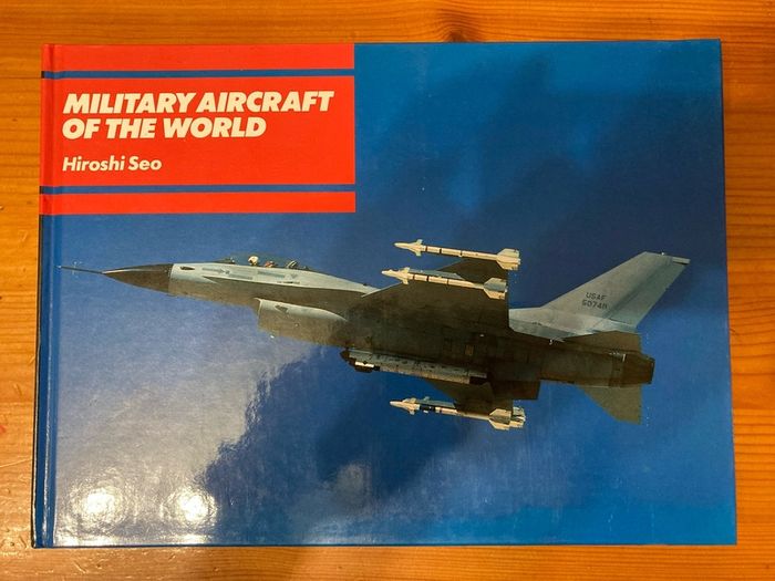 Military book:'Military Aircraft Of The World'