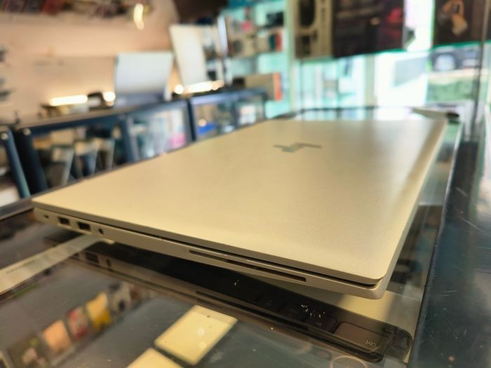 HP Elitebook 840 G8 Aero Laptop i7-1165G7 (11th Gen)16GB RAM, 1TB SSD, Windows 11 Pro, 14" FHD