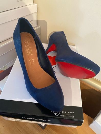 New shoes size 6/39