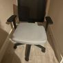 Office desk and Chair - Free Image 3