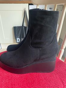Black boots