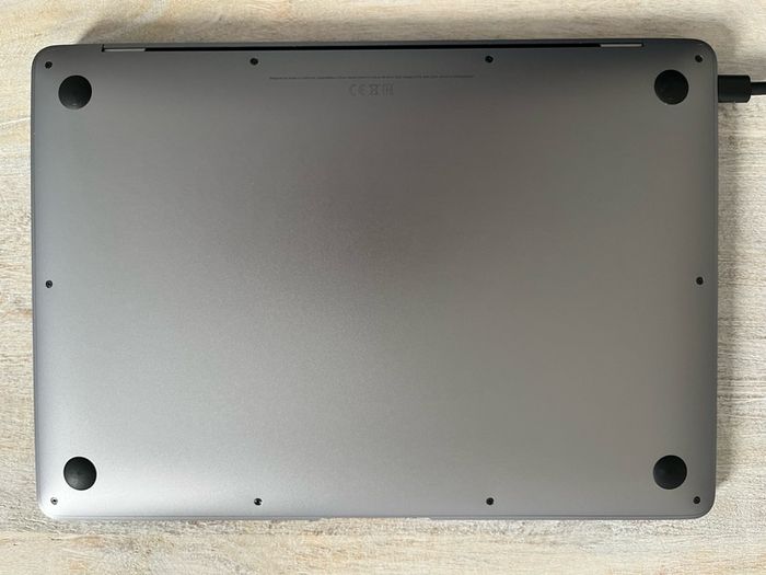 Apple Macbook Air 13" 2020 Intel I7 8gb 256gb