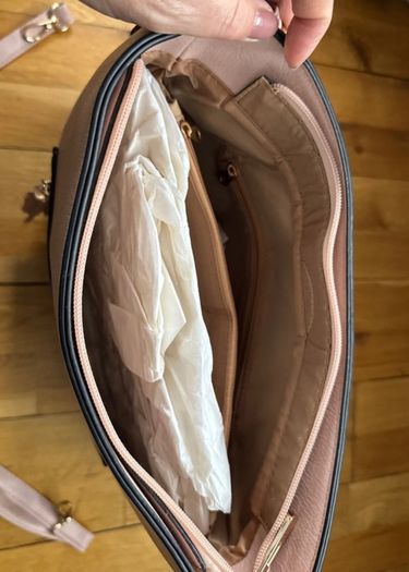 Ladies pink handbag
