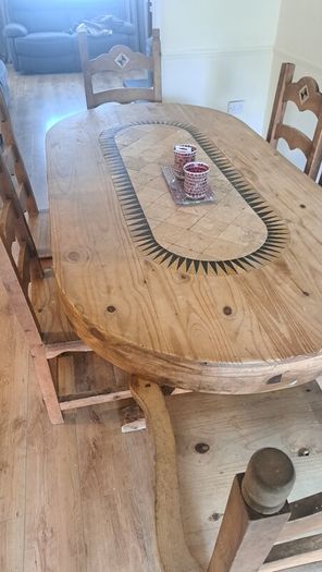 kitchen table and chairs