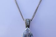 Sterling Silver Teardrop CZ Pendant Necklace (L18" - 4,43g)