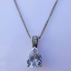 Sterling Silver Teardrop CZ Pendant Necklace (L18" - 4,43g)