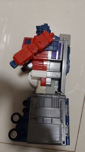 Transformer / toy Optimus GINRAI GOD