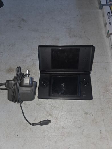 X BOX 360 GAMES and Nintendo games and ds console