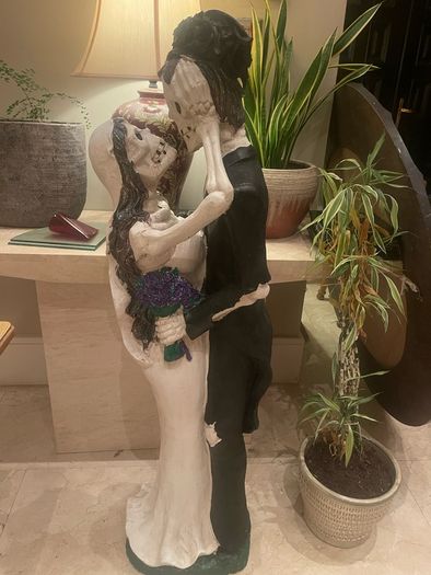 As New - Fabulous Large 4Ft Halloween Skeleton Couple Statue - Can Deliver