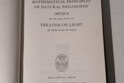 Great Books of the Western World - Newton &amp; Huygens