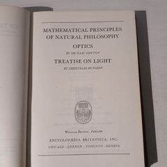 Great Books of the Western World - Newton & Huygens