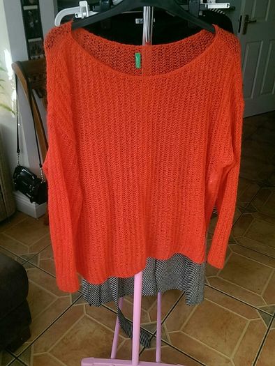 10  Euro Each.Size 12