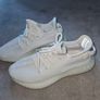 yeezy size uk6 Image 2