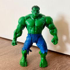 Hulk figure