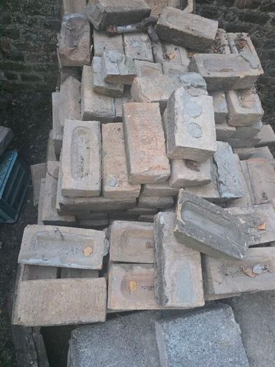 Vintage Bricks about 500 bricks in total