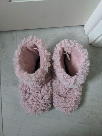 Girls slipper boots