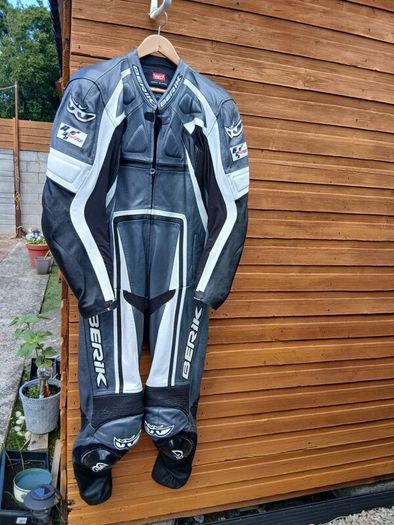 Motorcycle Leathers ( one piece Race)