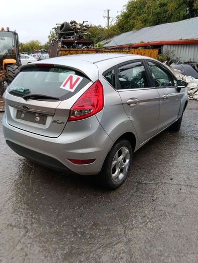 Breaking ford fiesta 2012 1.25