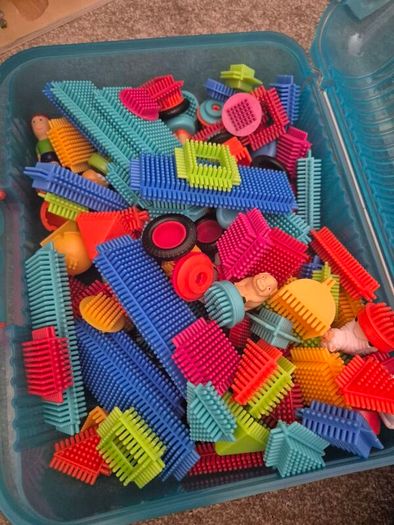 Stickle bricks