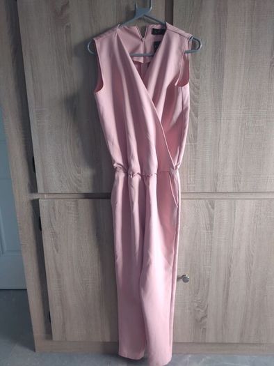 pink jumpsuit Fits 10 ,10/12 No belt incl
