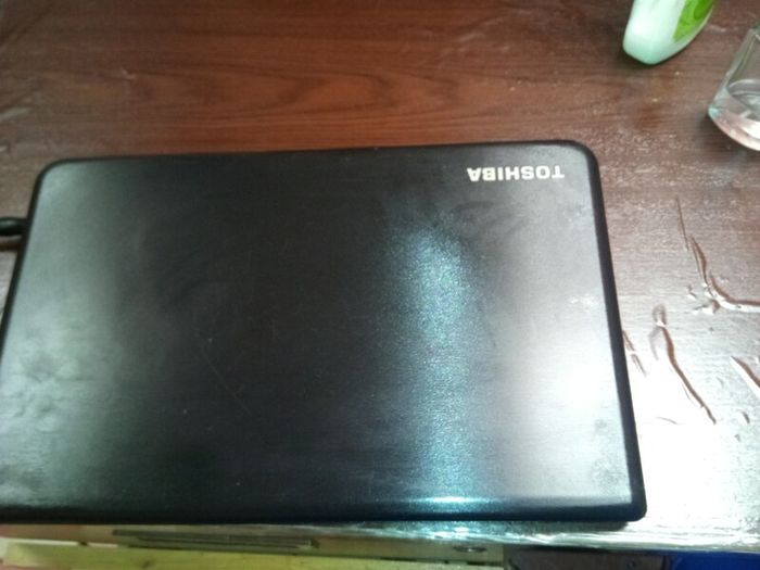 laptop 8 job lot for parts or fix