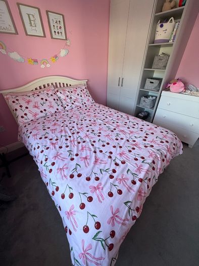 Double bed frame