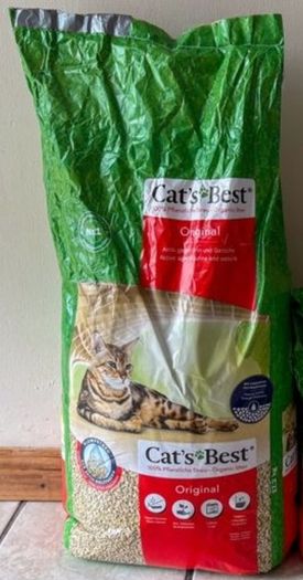 23.5kg of Cats Best Original Organic Wood Granule Clumping Cat Litter