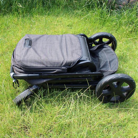 Joie Chrome dlx 4 in 1 Travel System