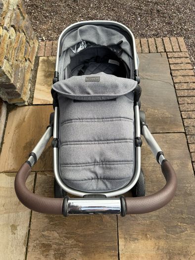 Panorama XTi 2-in-1 Travel System + isofix Car Seat