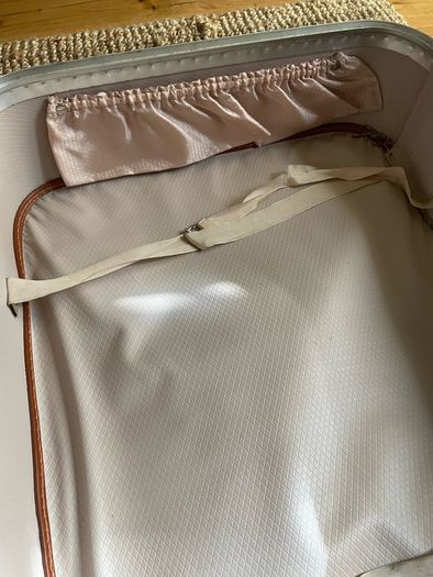Suitcase- Vintage