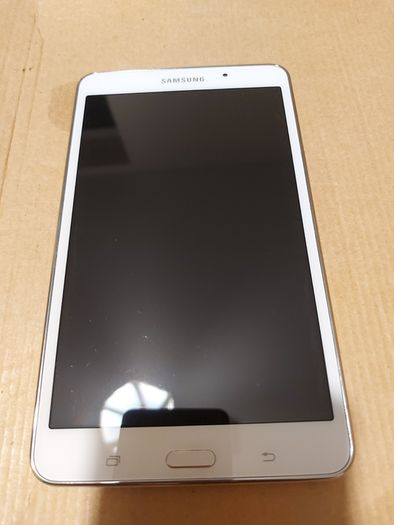 Samsung Galaxy Tab 4, White, 7 inch, 8GB, in excellent condition