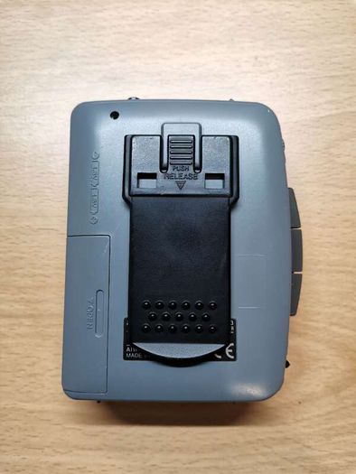 AIWA TA193 Walkman Cassette Player