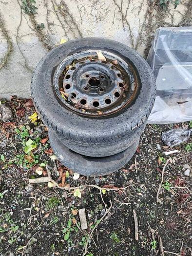 3 car wheels