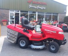 Honda HF 2417 Ride on Tractor Mower