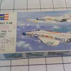 Revell H110REV McDonnell Douglas F-4B Phantom II