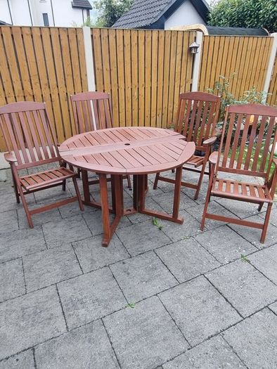 Garden Table & Chairs