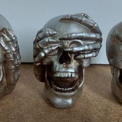 See No Evil Hear No Evil skulls