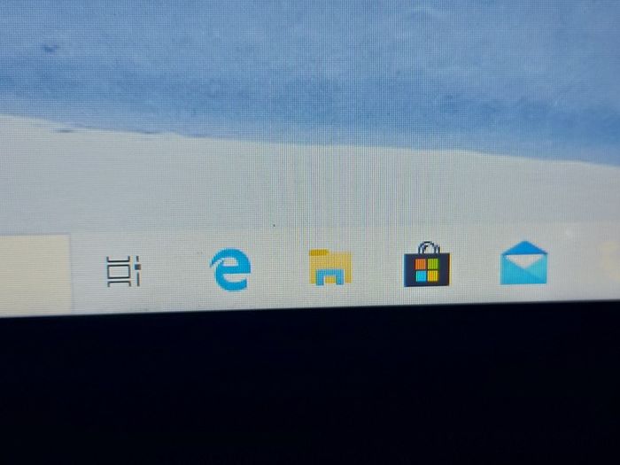 HP 15.6 inch Laptop, Model 15-bw066sa, AMD A6-9220 Radeon R4, 5 Compute Cores 2C + 3G, 2.5GHz, 4GB Ram, 1 Terrabyte HDD,Windows 10, Microsoft Edge, Chrome and VLC