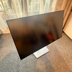 Dell UltraSharp U2724D